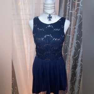 SPEECHLESS Navy Sequins Sparkling Sleeveless Tulle Lace Lined Lace Midi  Size 5